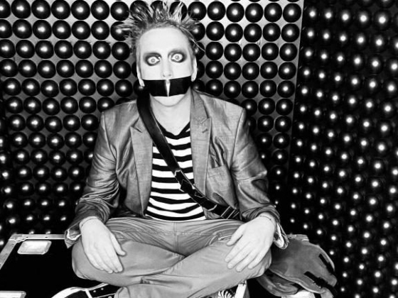 Tape Face