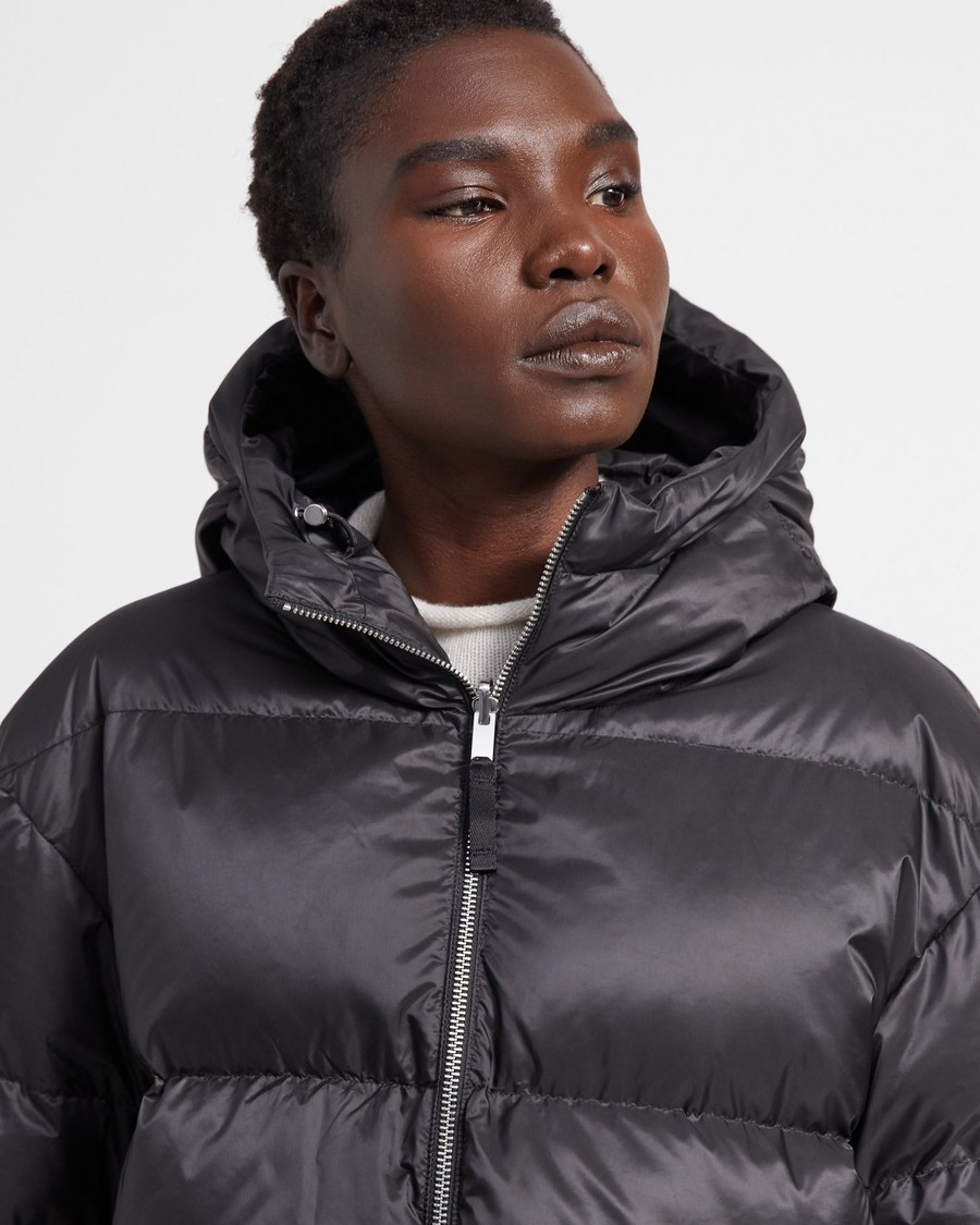 Genesis Barnes
